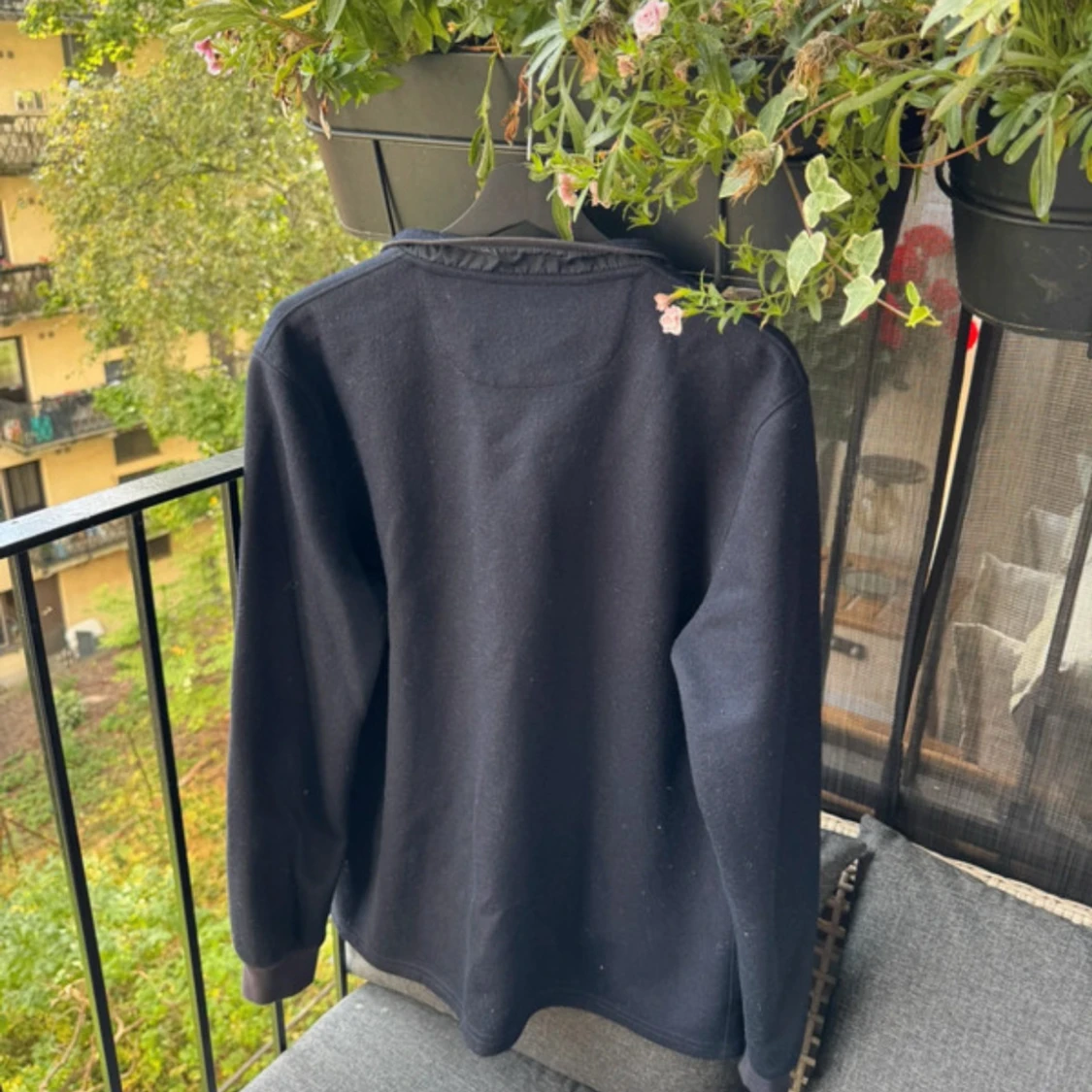 Mörkblå zip från Massimo dutti - 1