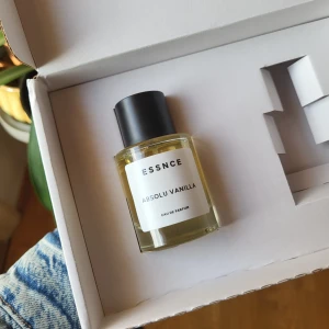 ESSNCE Absolu Vanilla - Endast testad, skickas i originalförpackning. Skriv om du har frågor 🩷