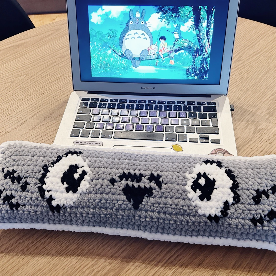 Virkad Totoro handledsstöd - 3