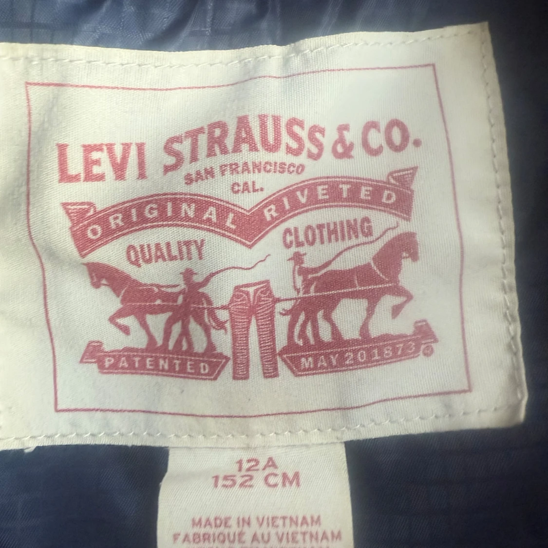 Levi's pufferjacka med huva 152 cm - 3