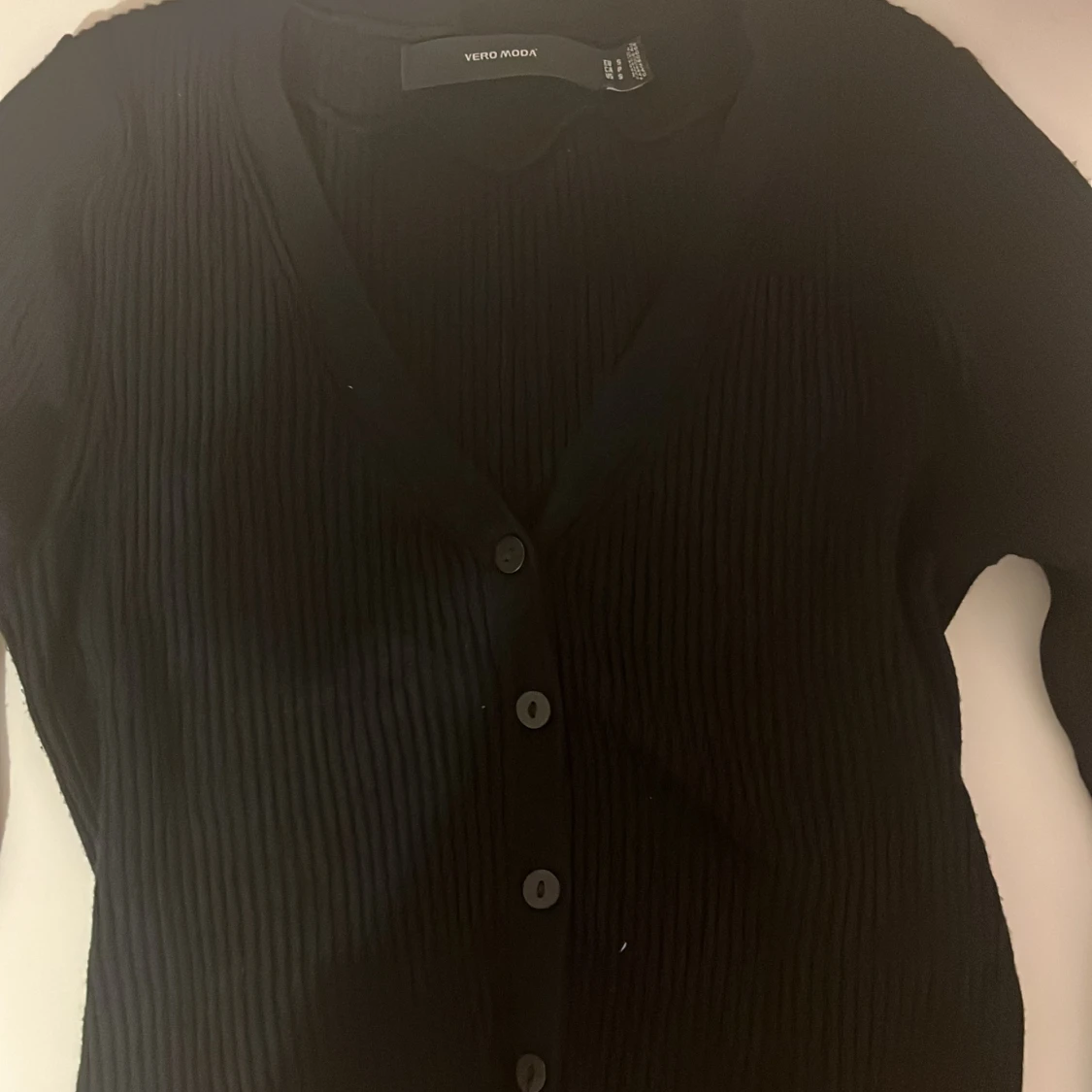 Svart ribbad kofta från Vero Moda - 1