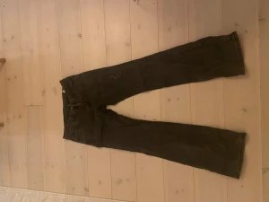 Jeans  - Jeans från okänt märke stl 36 grå