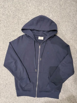 AMI navy blue zipper - Size L. Good condition