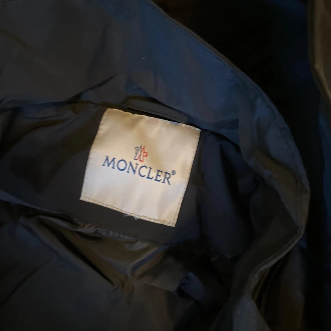 Svart vindjacka från Moncler XL - 2