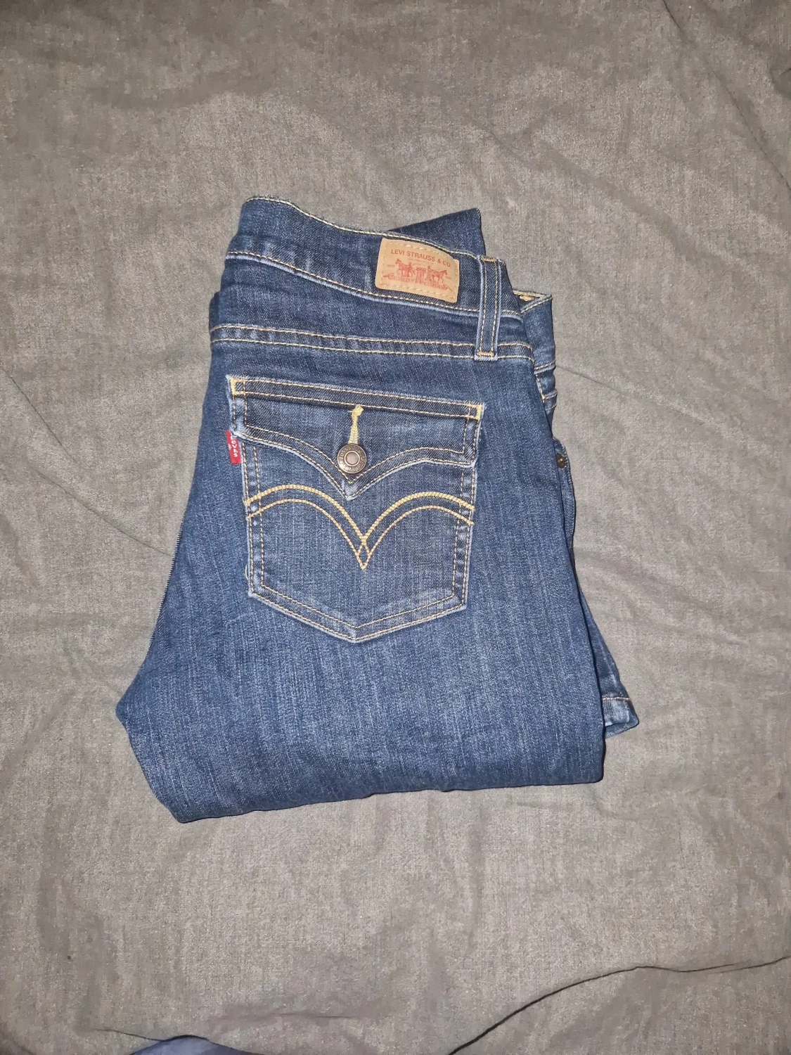 Vintage Levi’s jeans – omgjorda till bootcut, unik modell