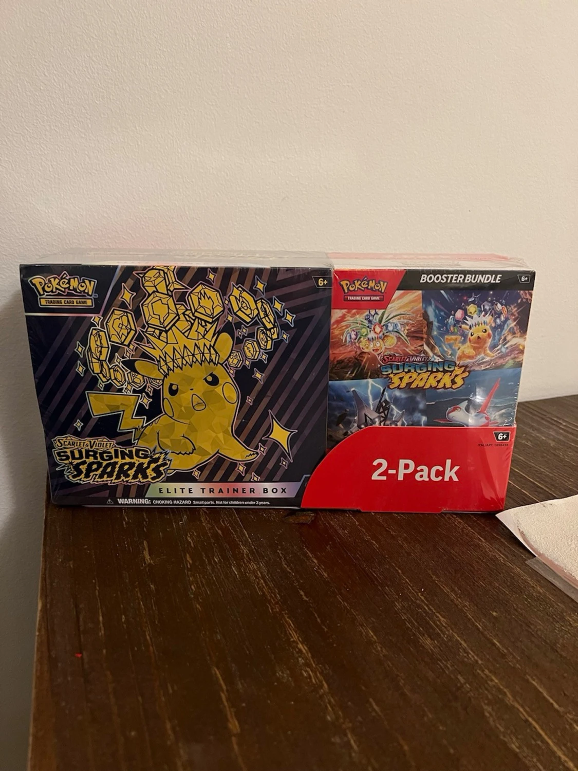 Pokémon TCG Surging Sparks - Elite Trainer Box + Booster Bundle