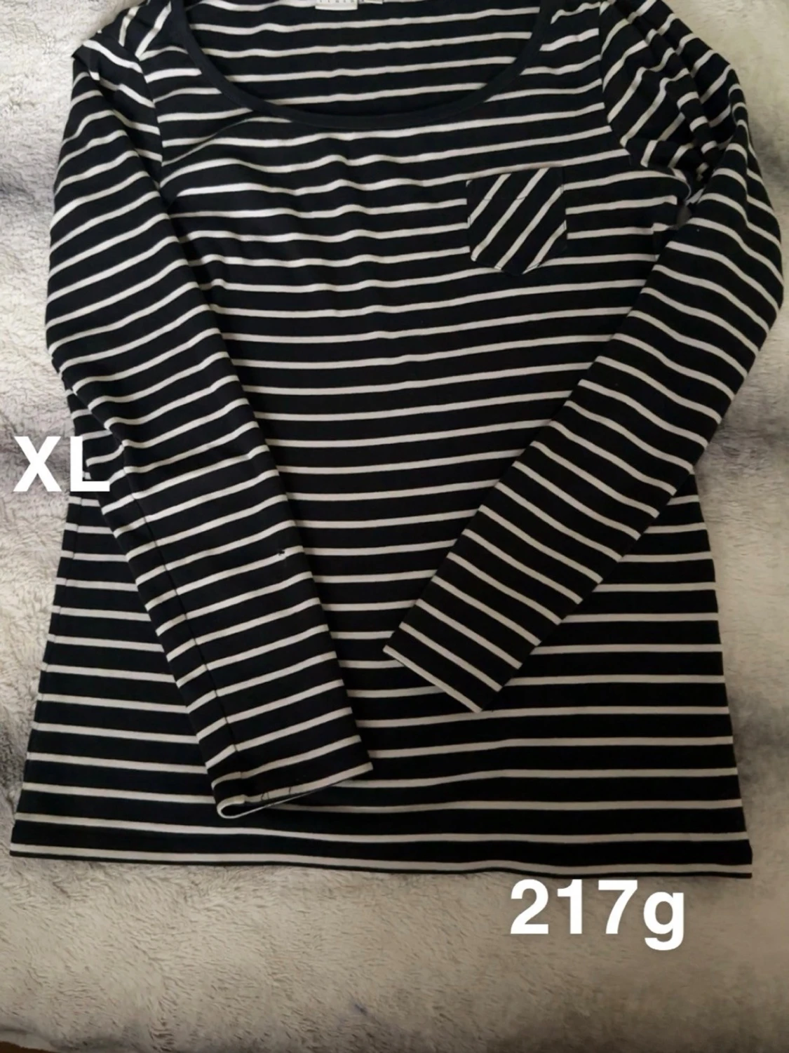 Svartvit randig långärmad topp XL