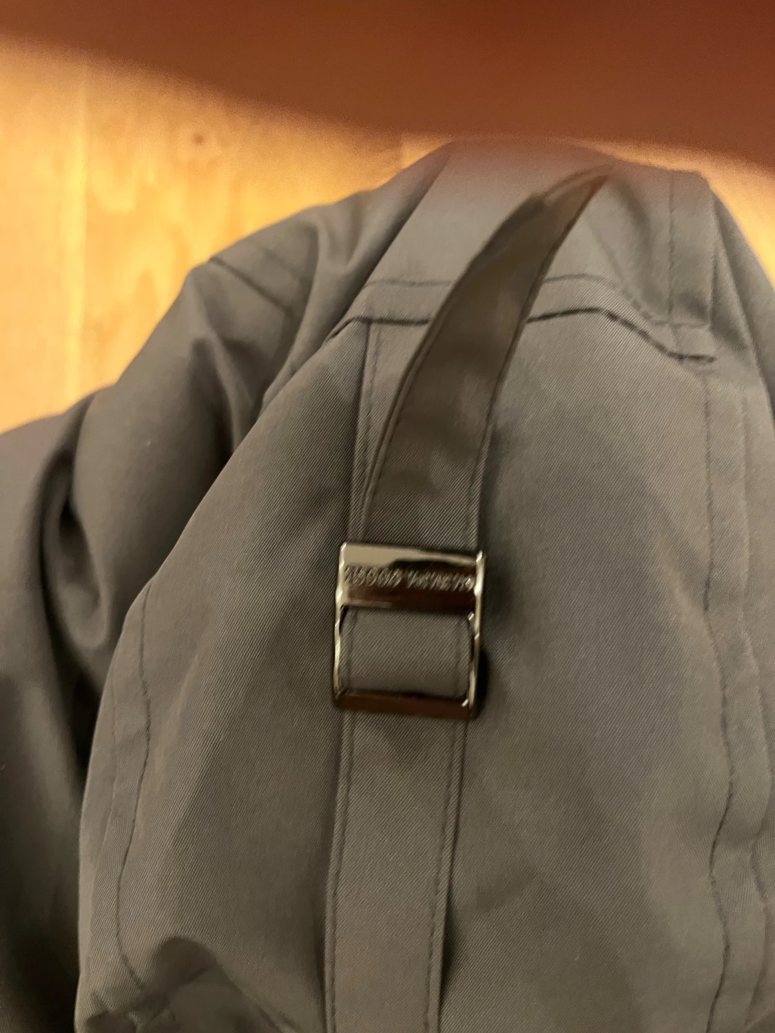 Mörkgrå pufferjacka  - 4