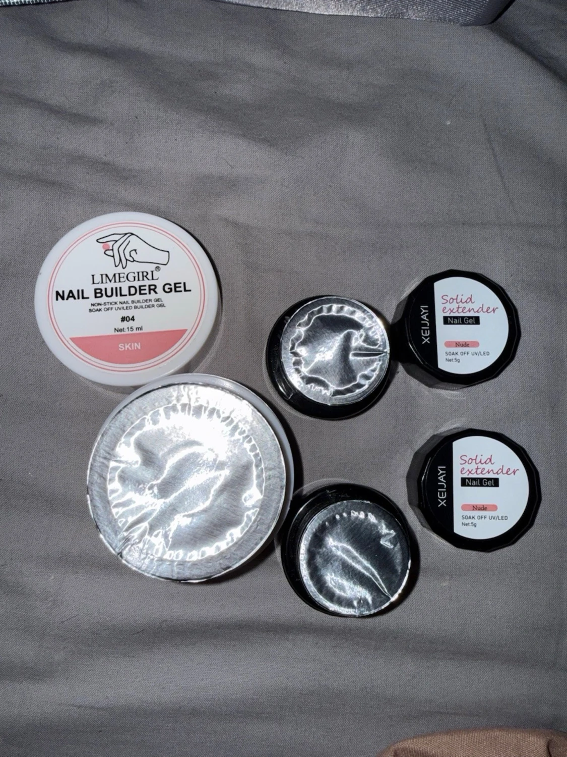 Oöppnade Builder gel i färgen skin och nude  - 3