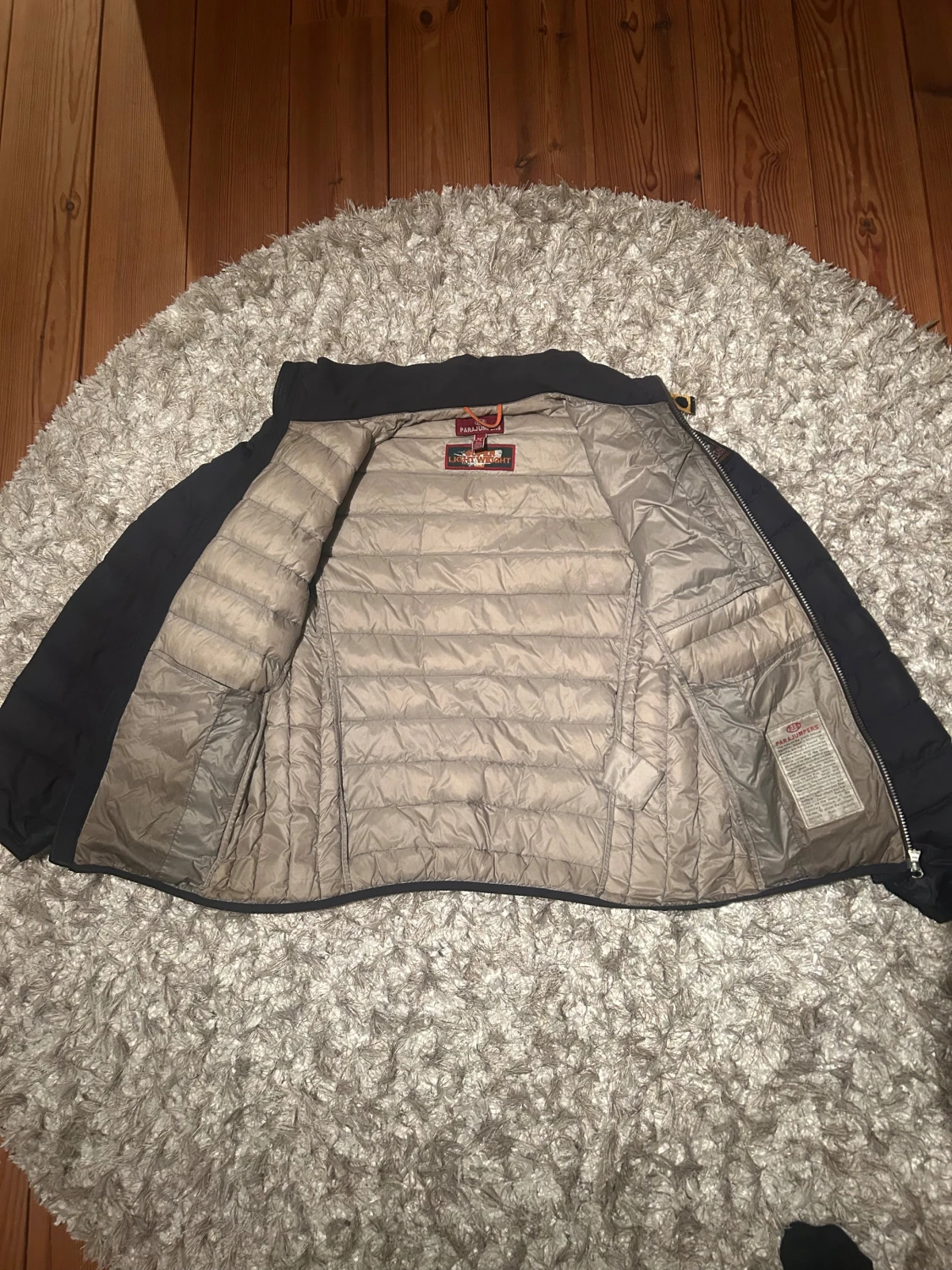 Svart dunjacka från Parajumpers - 1