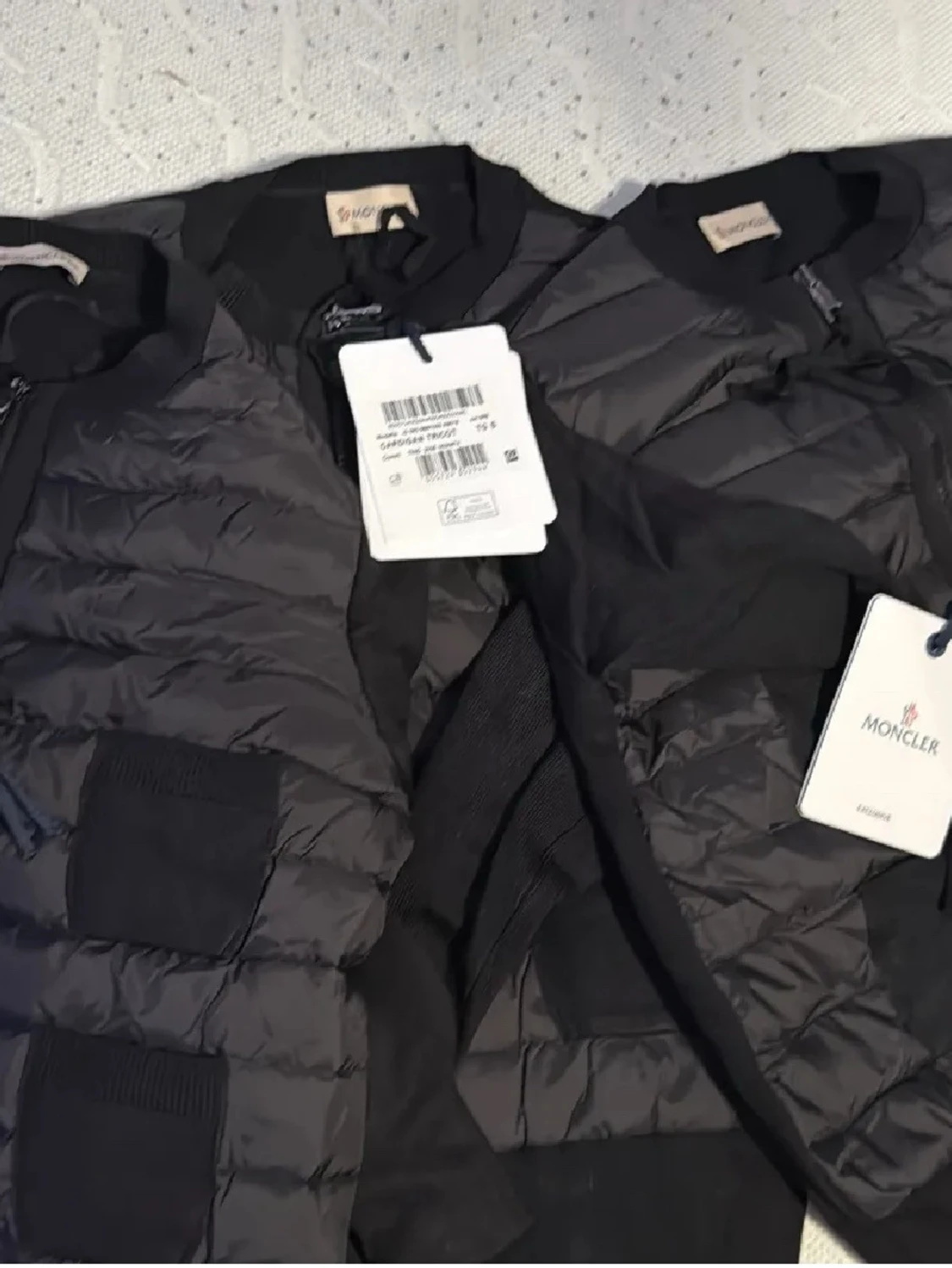 Svart dunväst från Moncler - 1