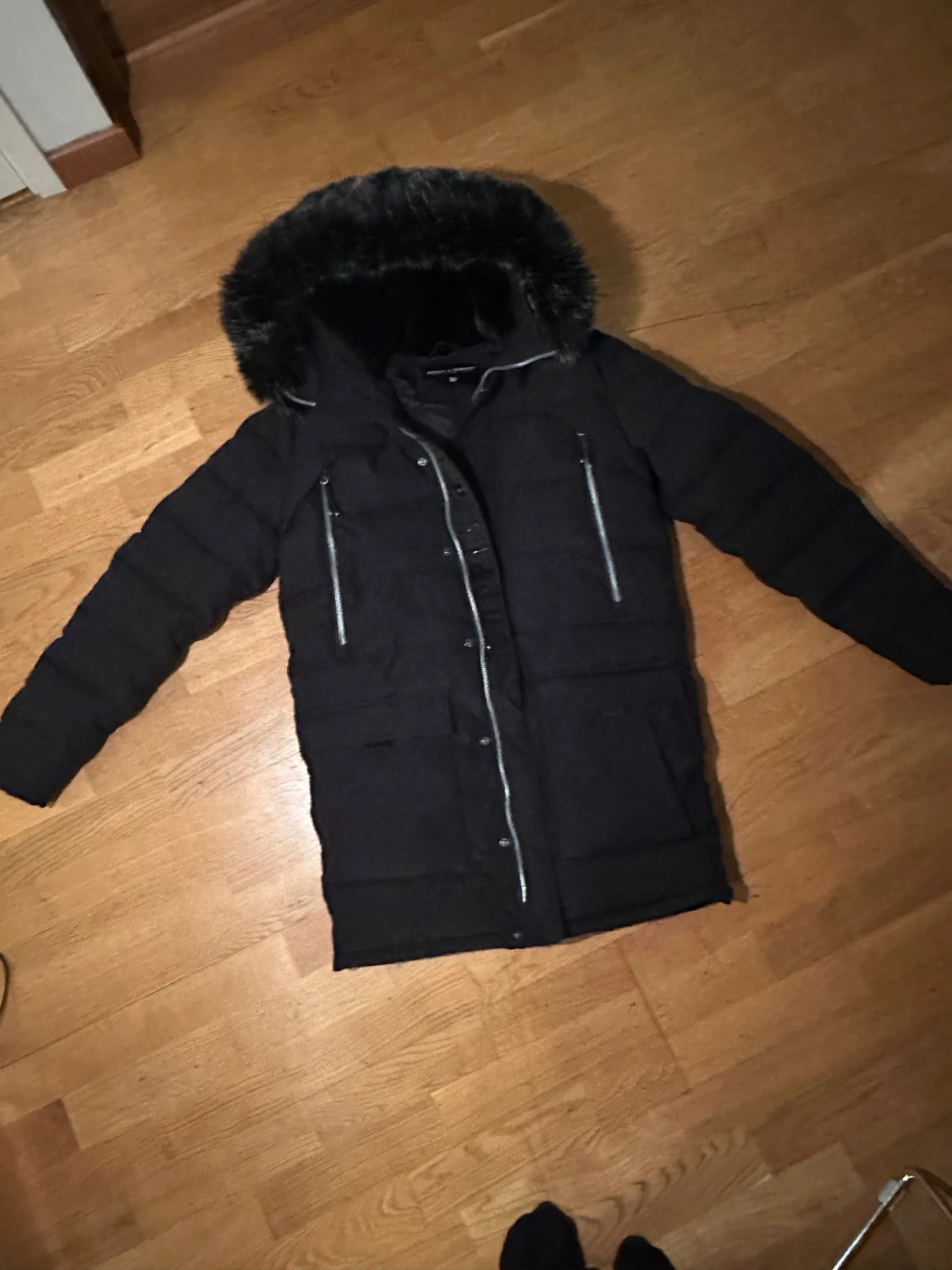 Svart pufferjacka parkas Supply & Demand XS