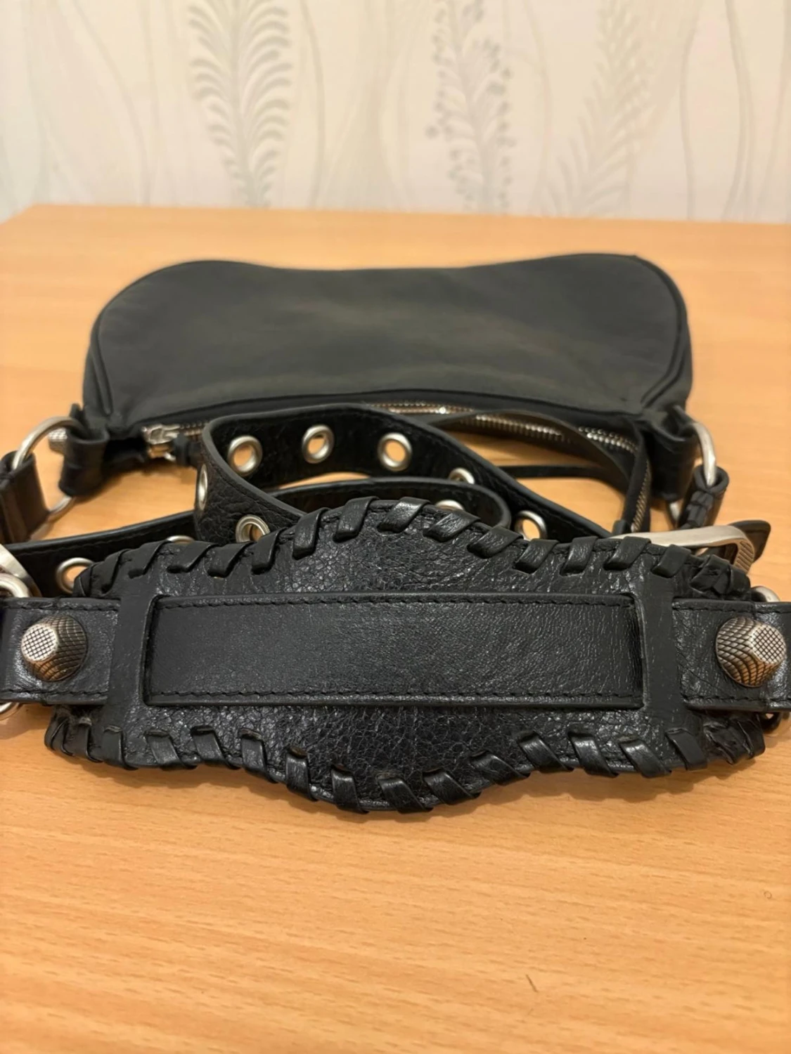 Balenciaga svart axelväska i skinn - 4