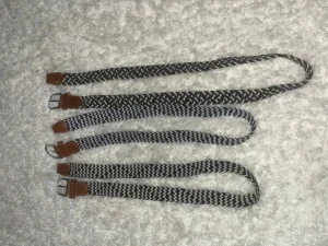 Flätat bälte - 3 flätade bälten svart vitt- blå vitt- grå,svart,vitt. Storlek 110-110-120