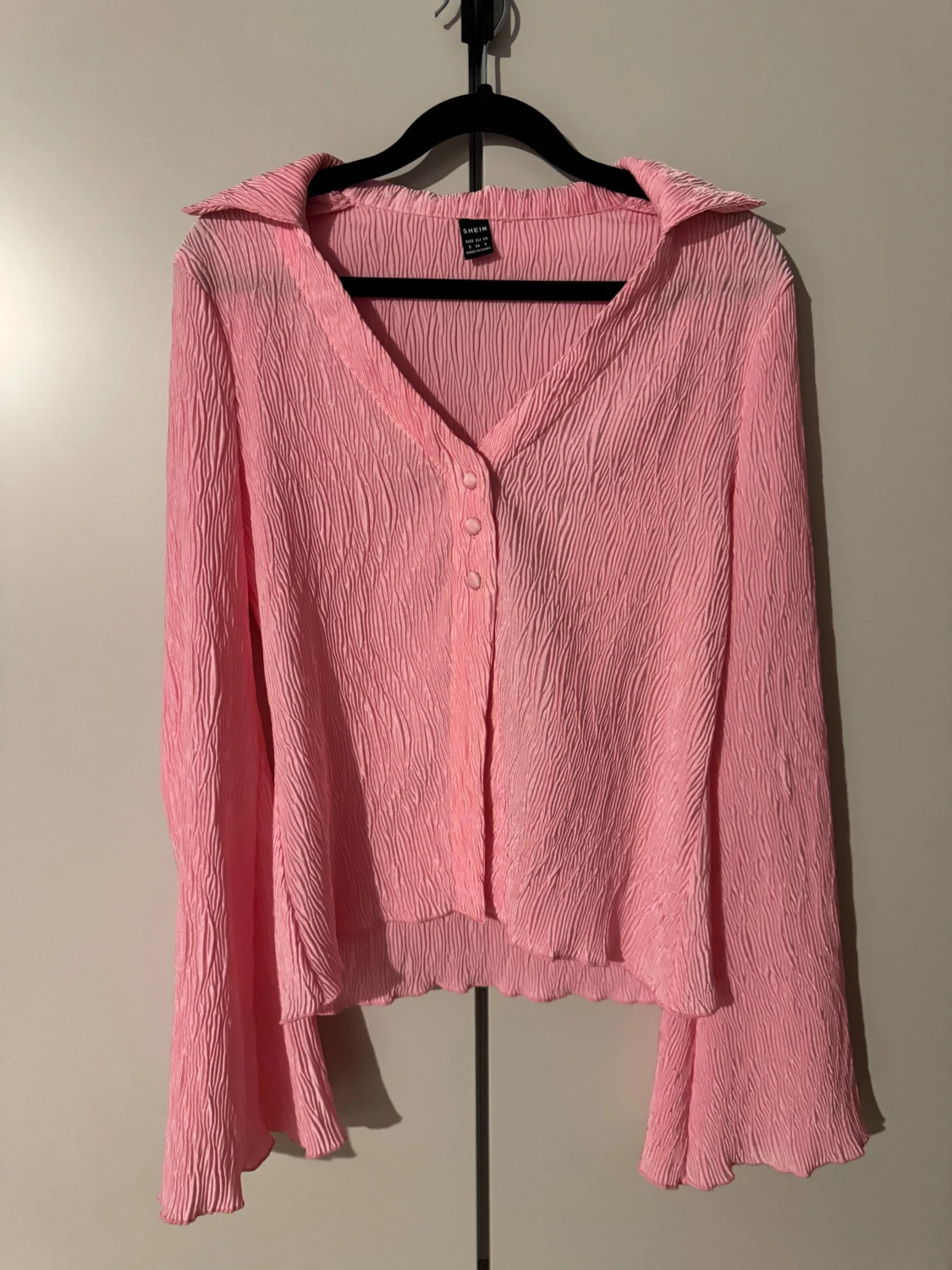 Rosa blus med vida ärmar  - 1