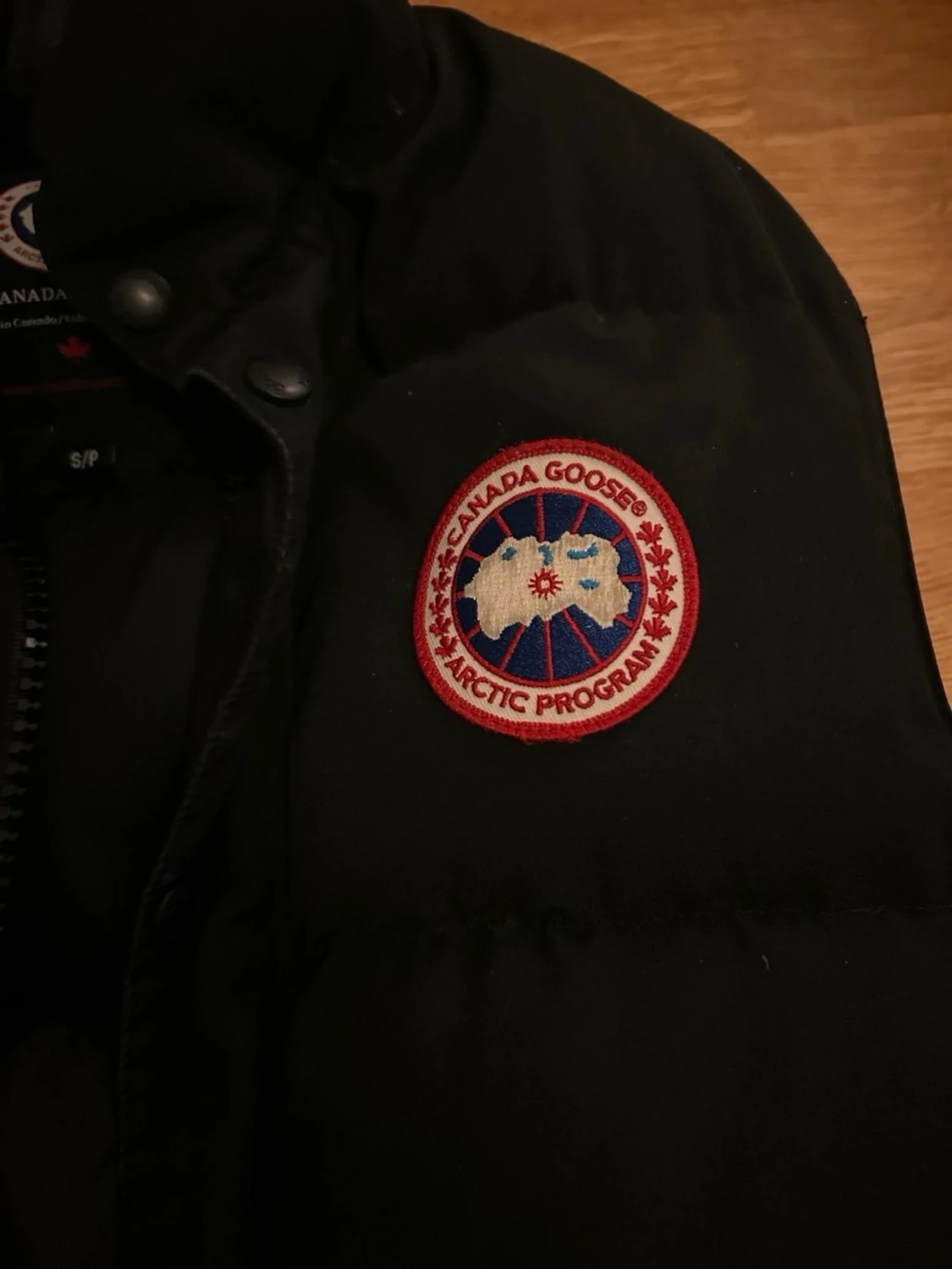 Svart dunväst från Canada Goose - 1