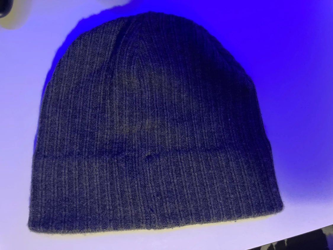 Mörkgrå ribbad mössa från Lyle & Scott - 1