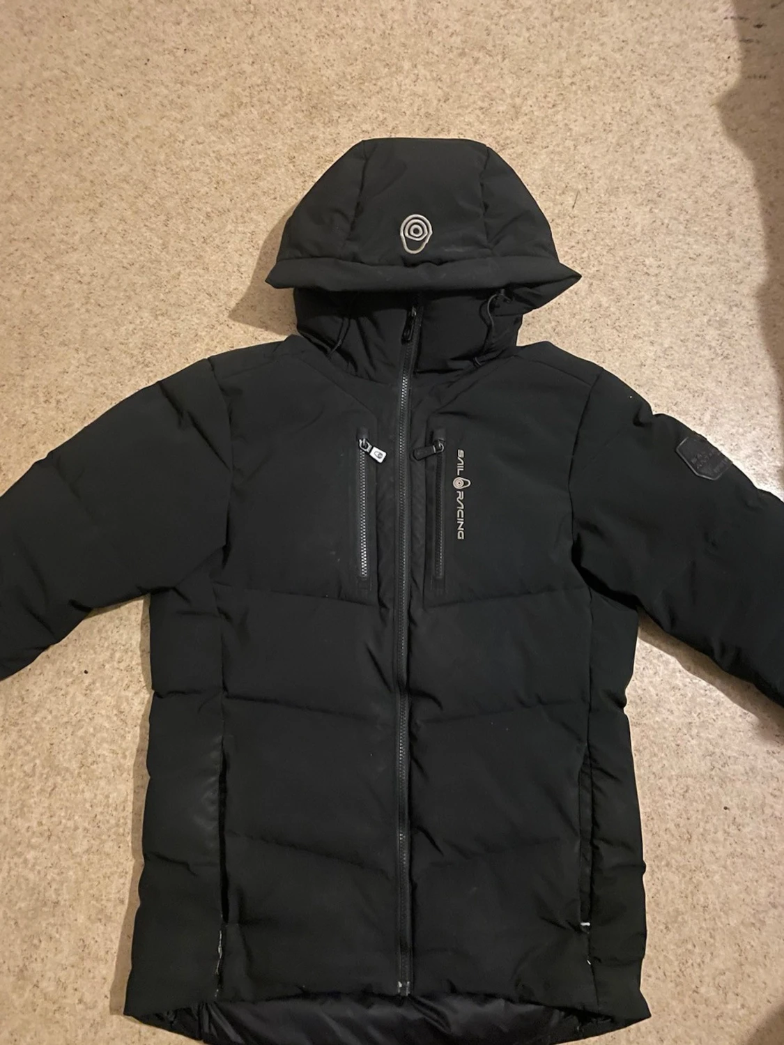 Svart dunjacka Sail Racing XS - 2