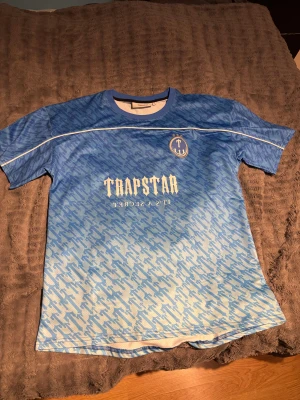 T shirt - Passar som M