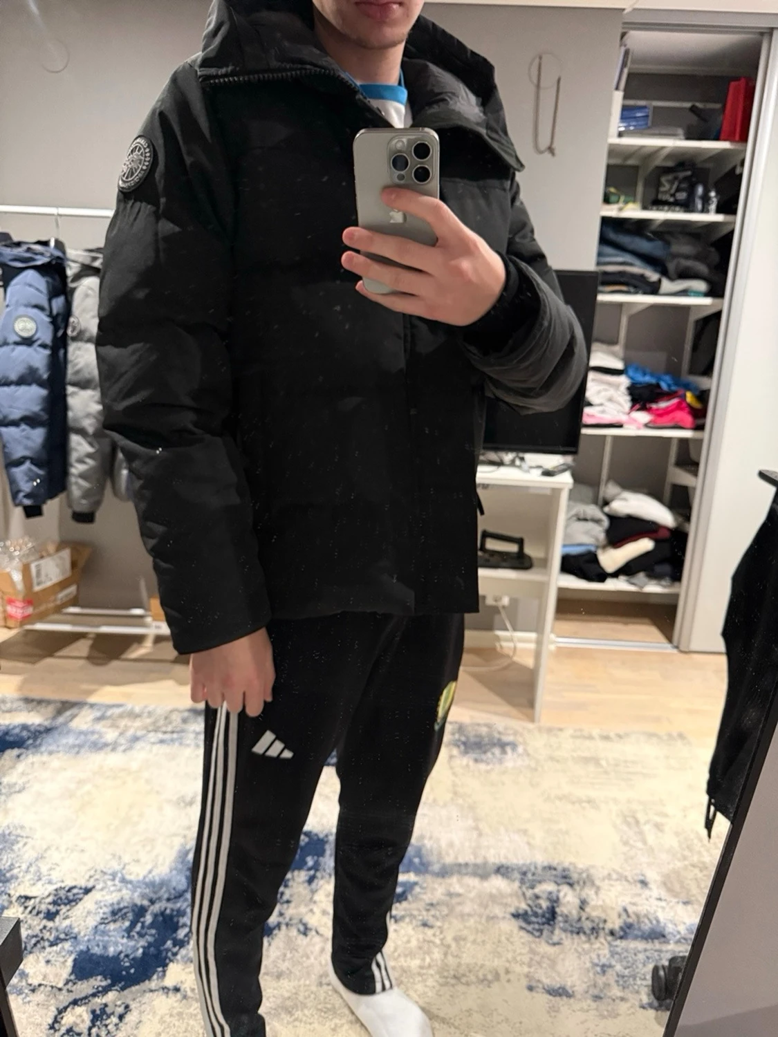 Svart canada goose macmillan - 4