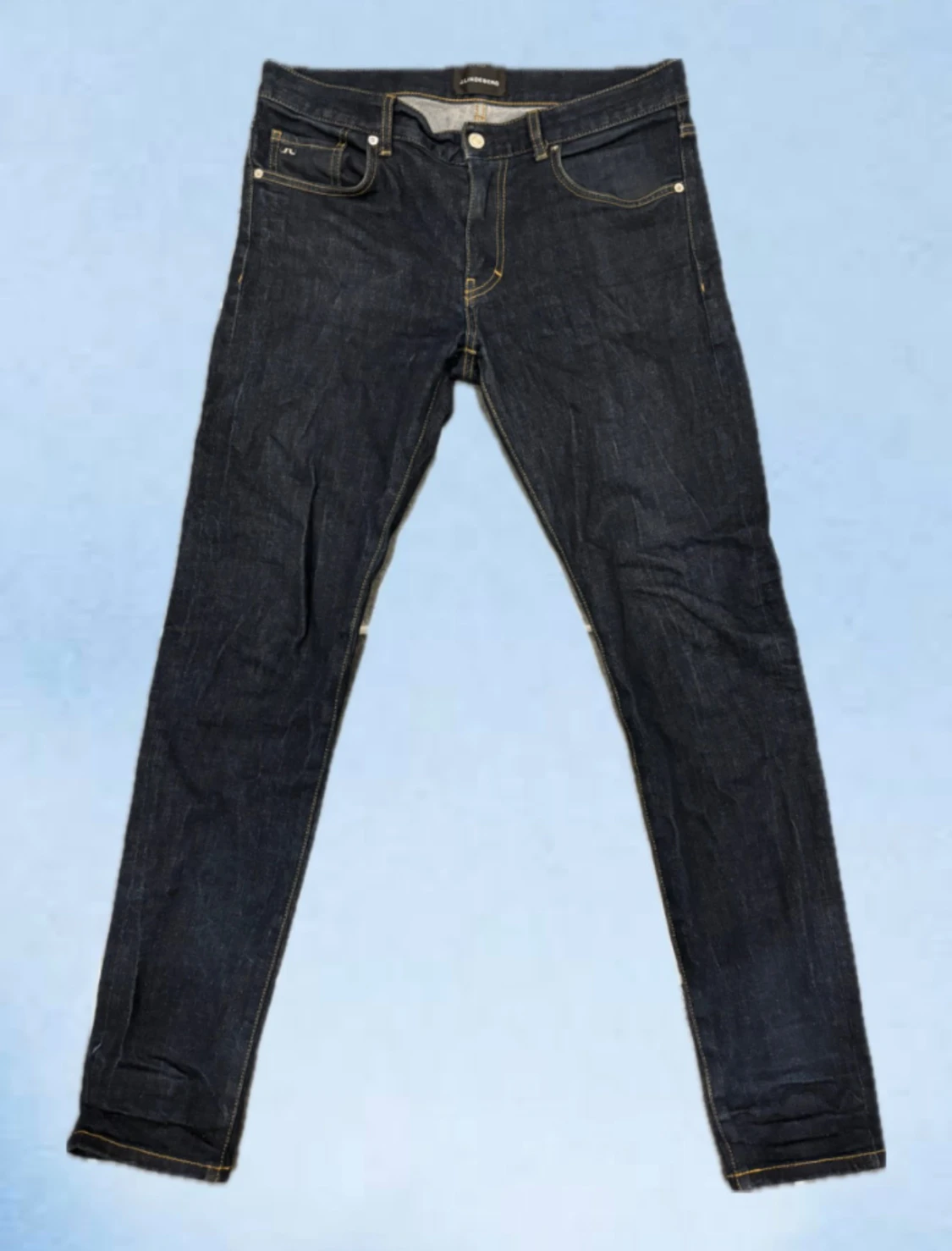 Mörkblå jeans från J.Lindeberg - 1