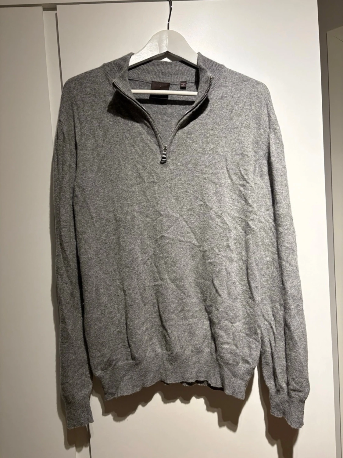 Grå half zip tröja Oscar Jacobson