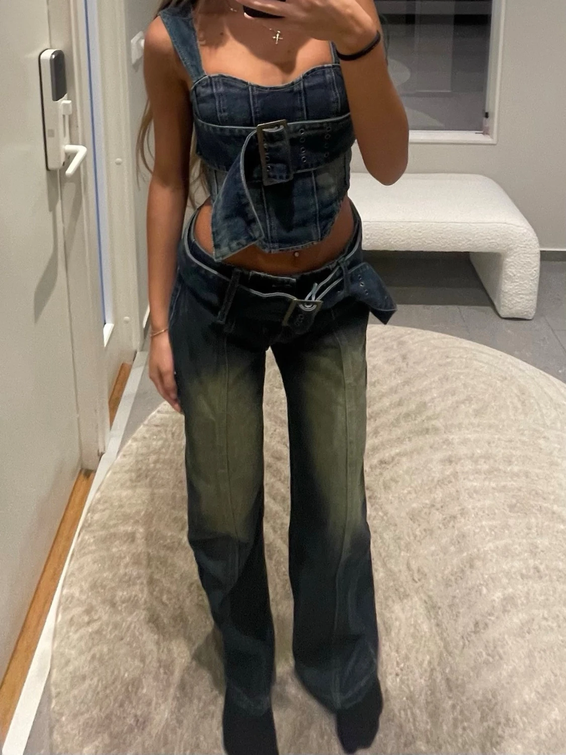 Mörkblå low waist jeans med breda ben med topp - 2
