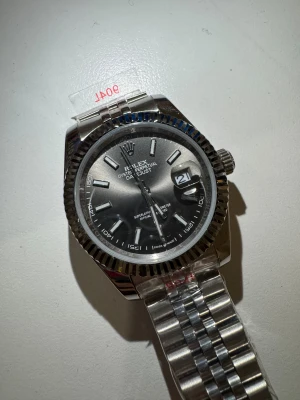 Grey Role DateJust - Grey dial Role DateJust. Brand new condition. Size is 41mm. Best quality.