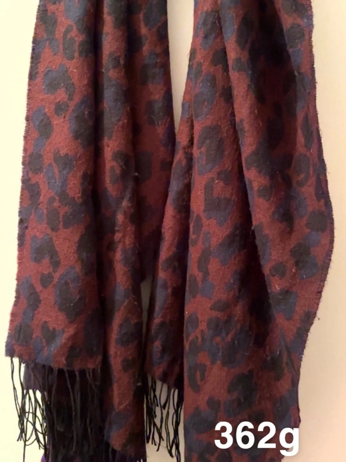  leopardmönstrad halsduk med fransar