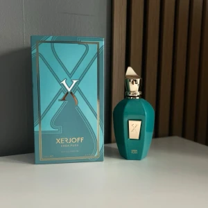 Xerjoff parfym med kvitto - Riktig god doft från xerjoff. Den är helt ny med 100ml. Kvitto finns! Skriv vid fler frågor eller bilder. Prisförslag tas emot 