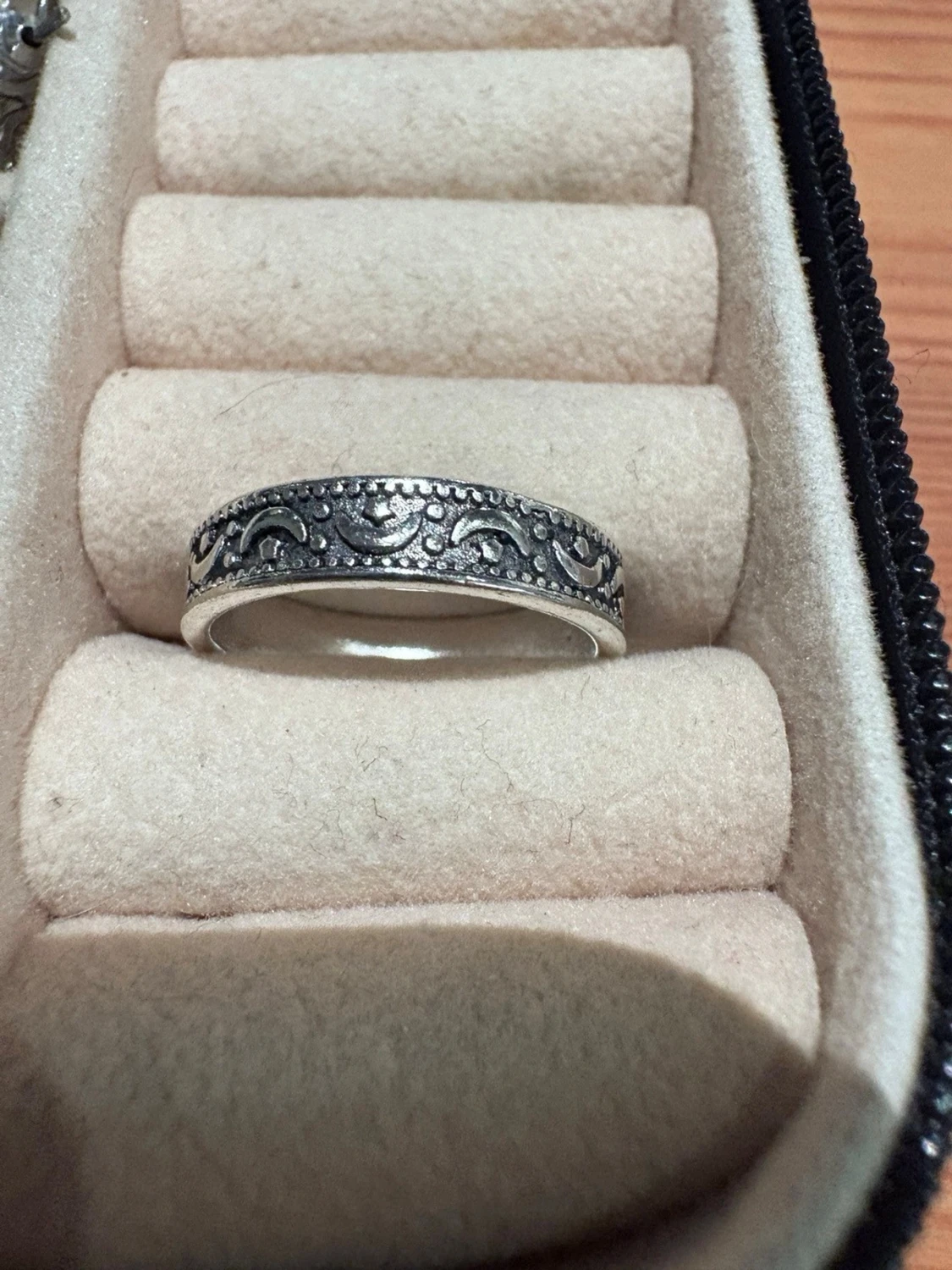 Mönster detalj ring