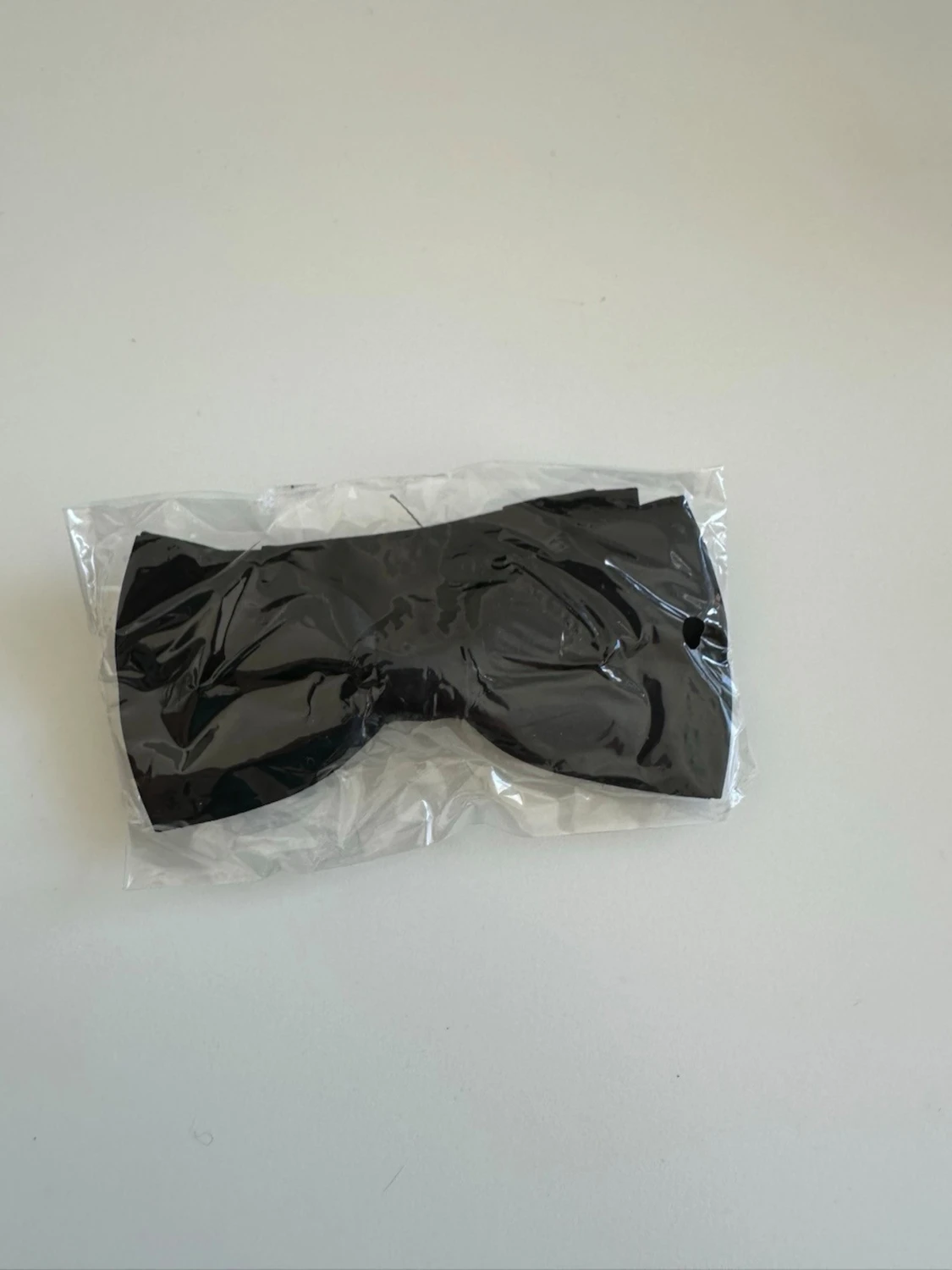 Svart fluga i satin med justerbart band - 3