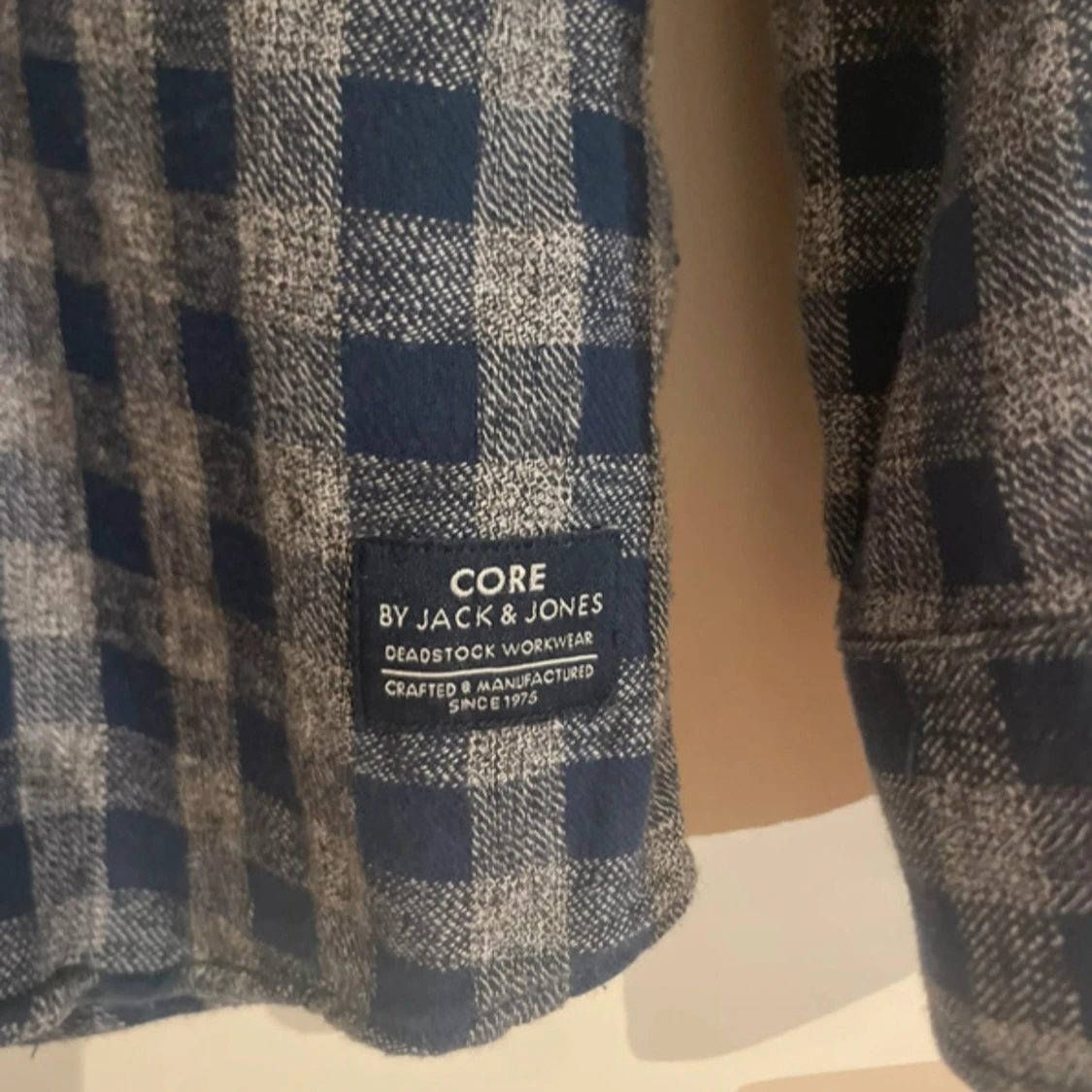 Rutig blå skjorta från Jack & Jones - 3
