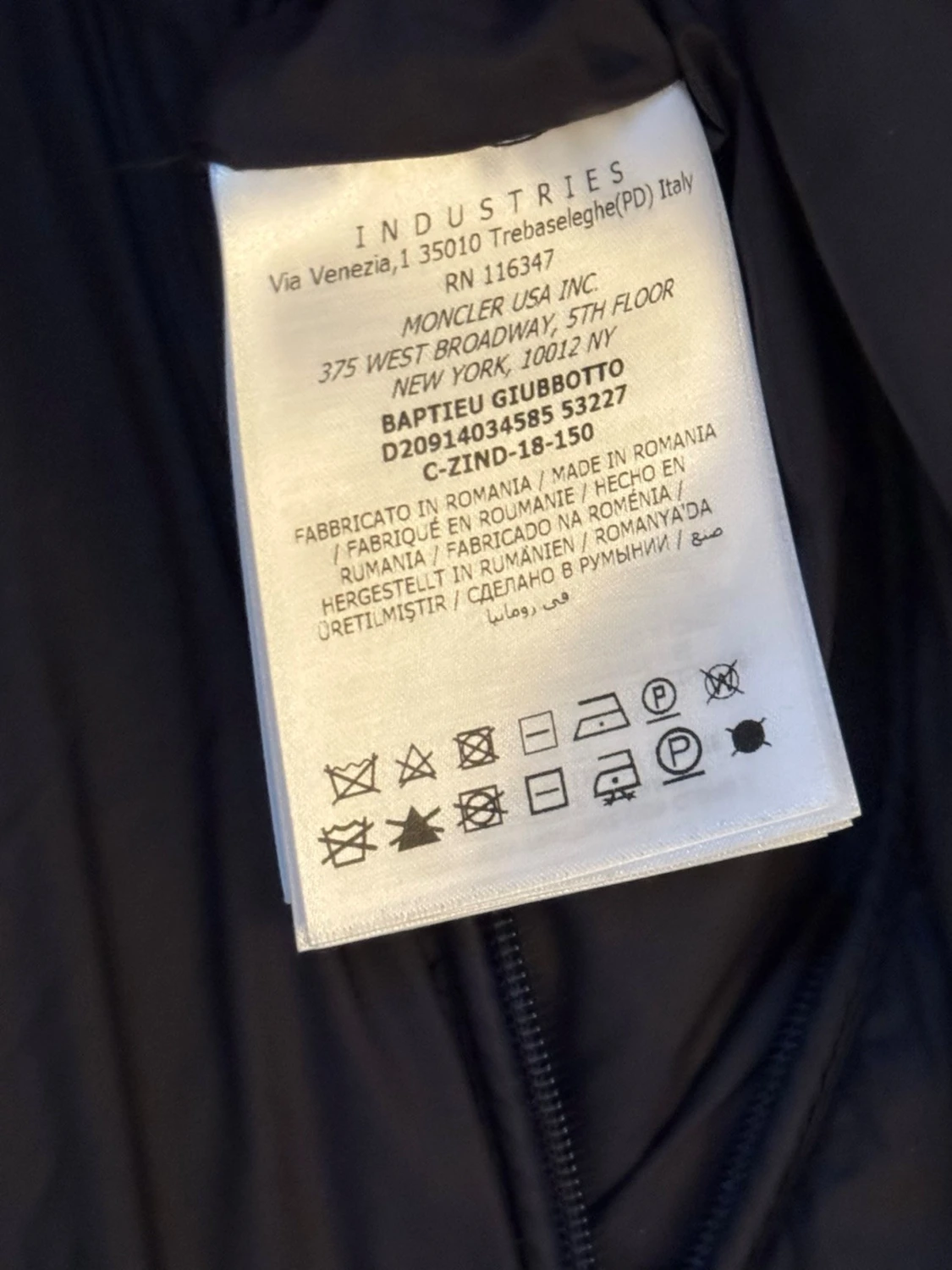 Svart pufferjacka från Moncler - 3