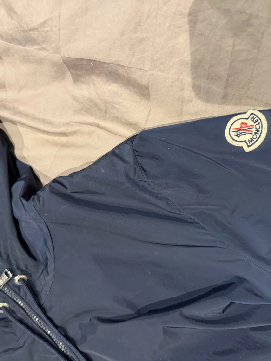 Mörkblå vindjacka från Moncler - 1