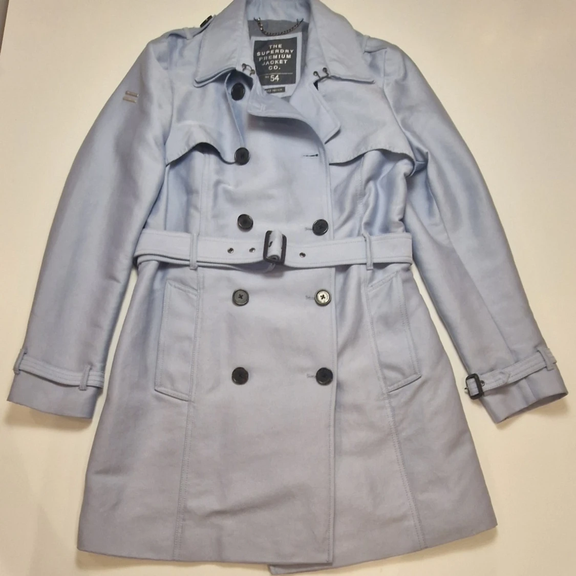 Ljusblå kappa med bälte