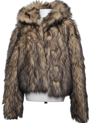 Paco Rabanne x HM fur  - Säljer min limited Paco x HM päls! Använd en gång. Finns inte att köpa längre🩷🩷.