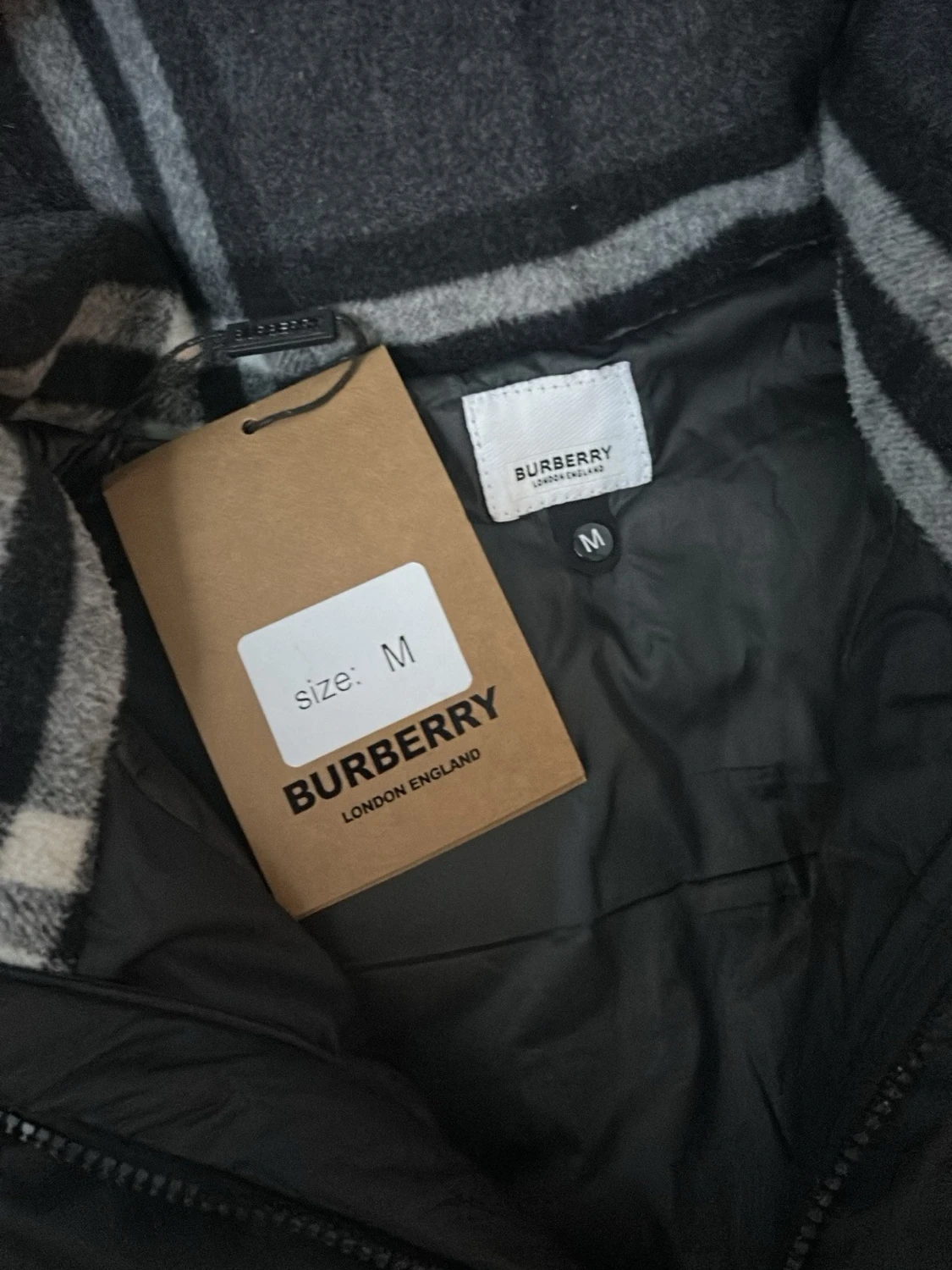 Svart pufferjacka från Burberry - 6