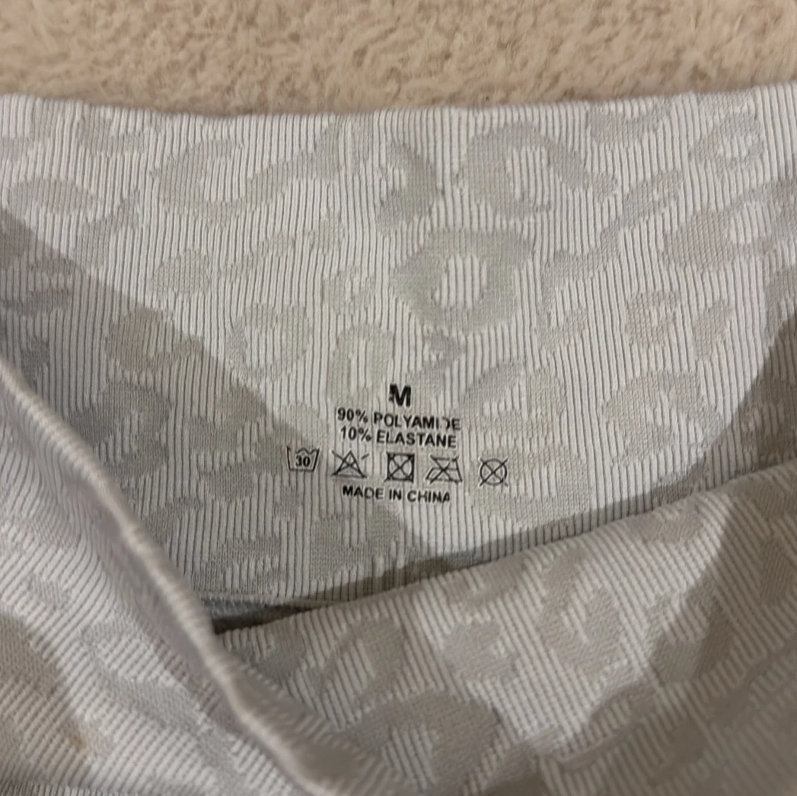 Grå leopardmönstrade leggings M - 3