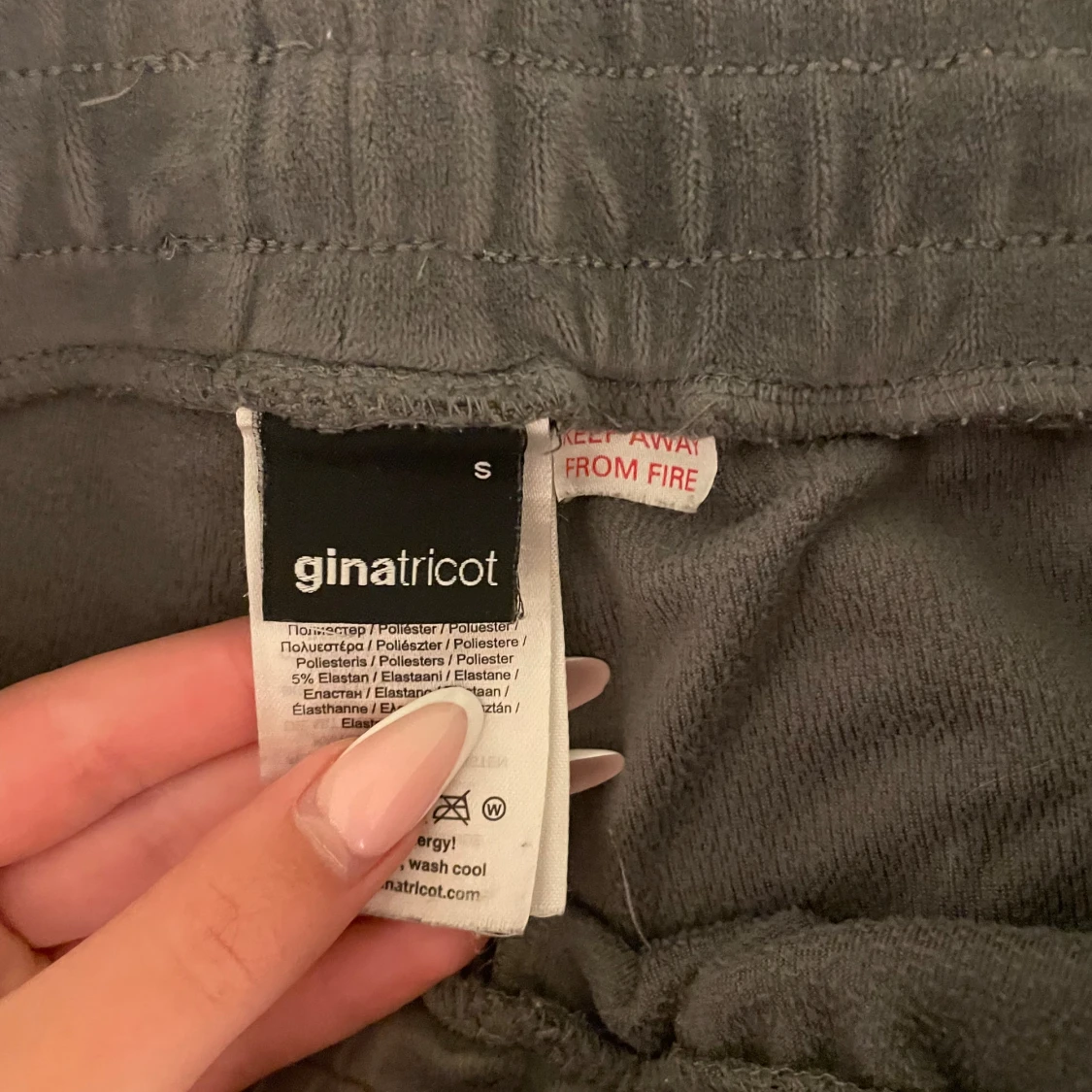 Grå mjukisbyxor från Gina Tricot - 2