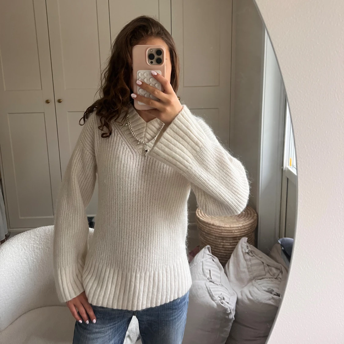 Vit stickad tröja  - 1