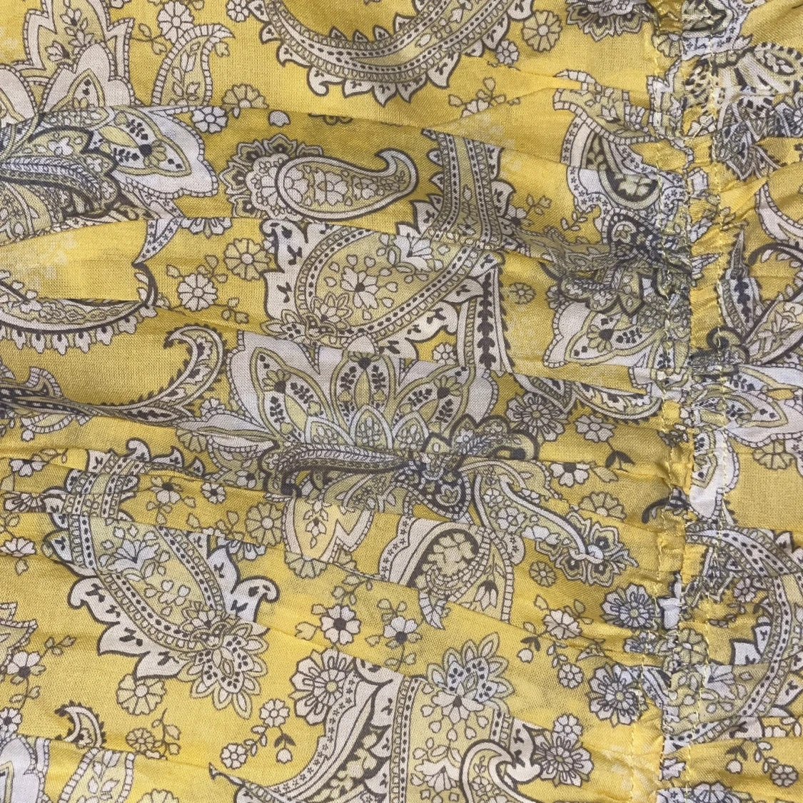 Gul mönstrad volangklänning H&M XS - 2