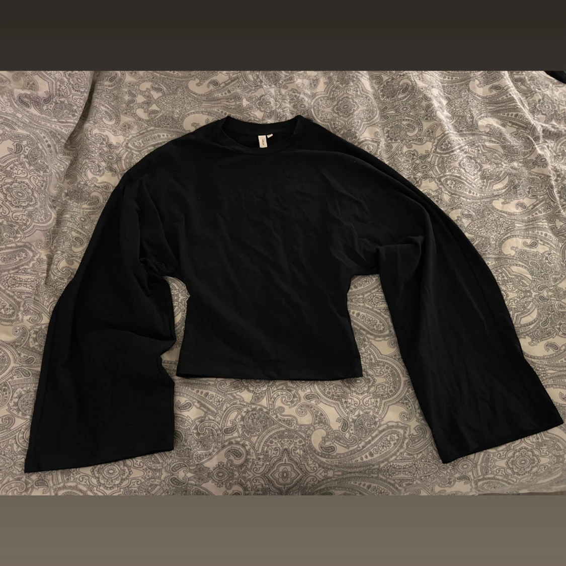 Svart långärmad topp från Nelly