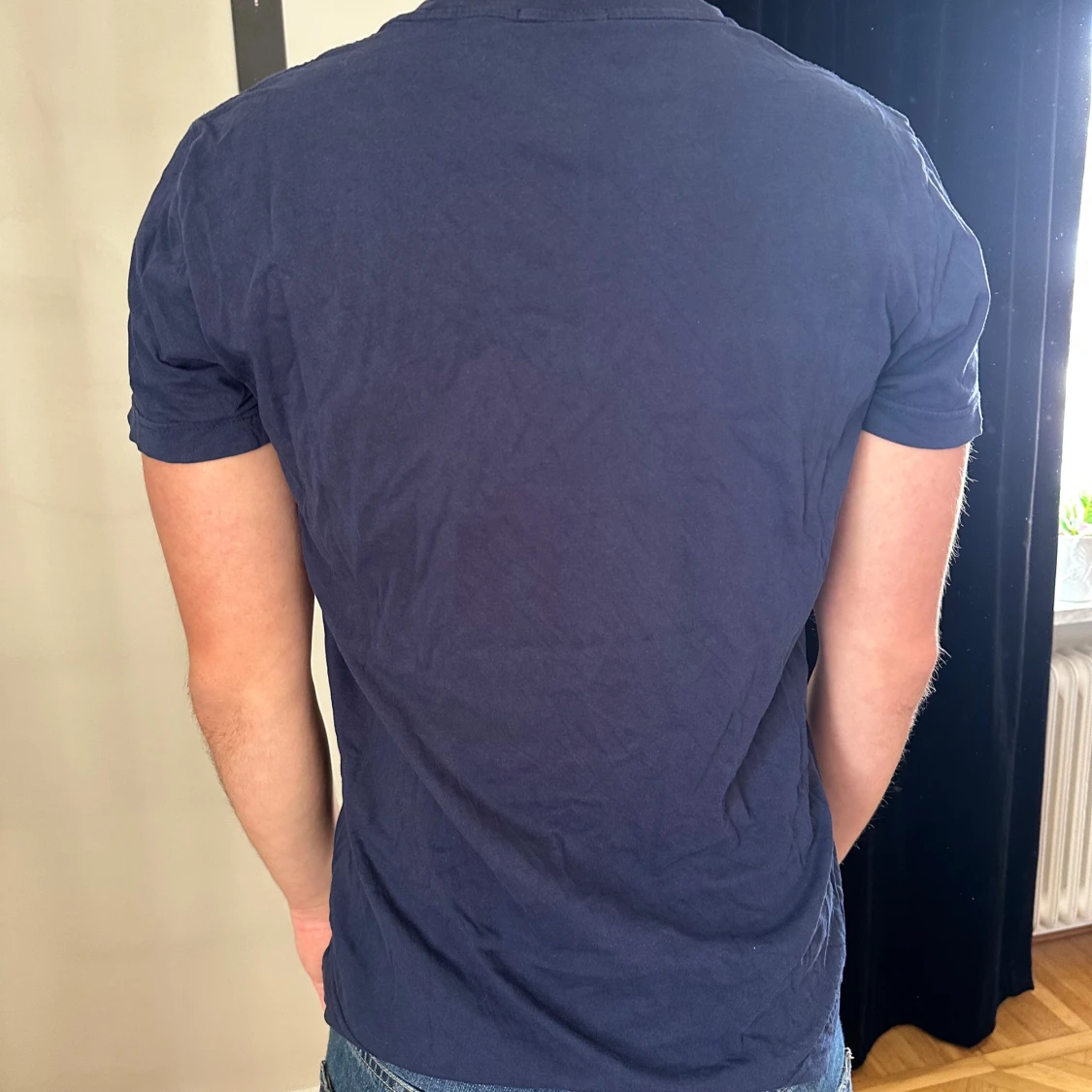 Mörkblå t-shirt från GANT - 3