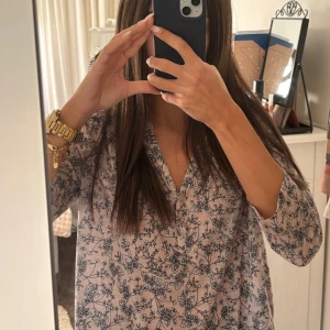 Shirt from H&M - Goes well for almost all occasions 