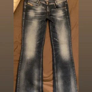 Jeans - Köpta från vinted men säljer pågrund av att dem va för små💗