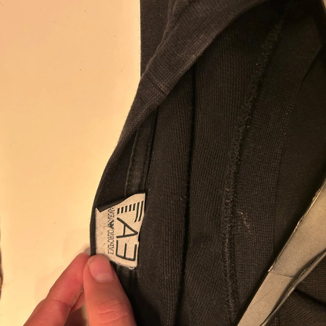 Svart långärmad tröja från EA7 - 1