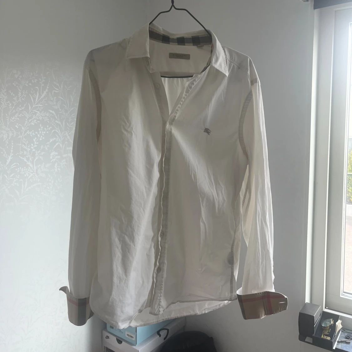 Vit Burberry Brit skjorta