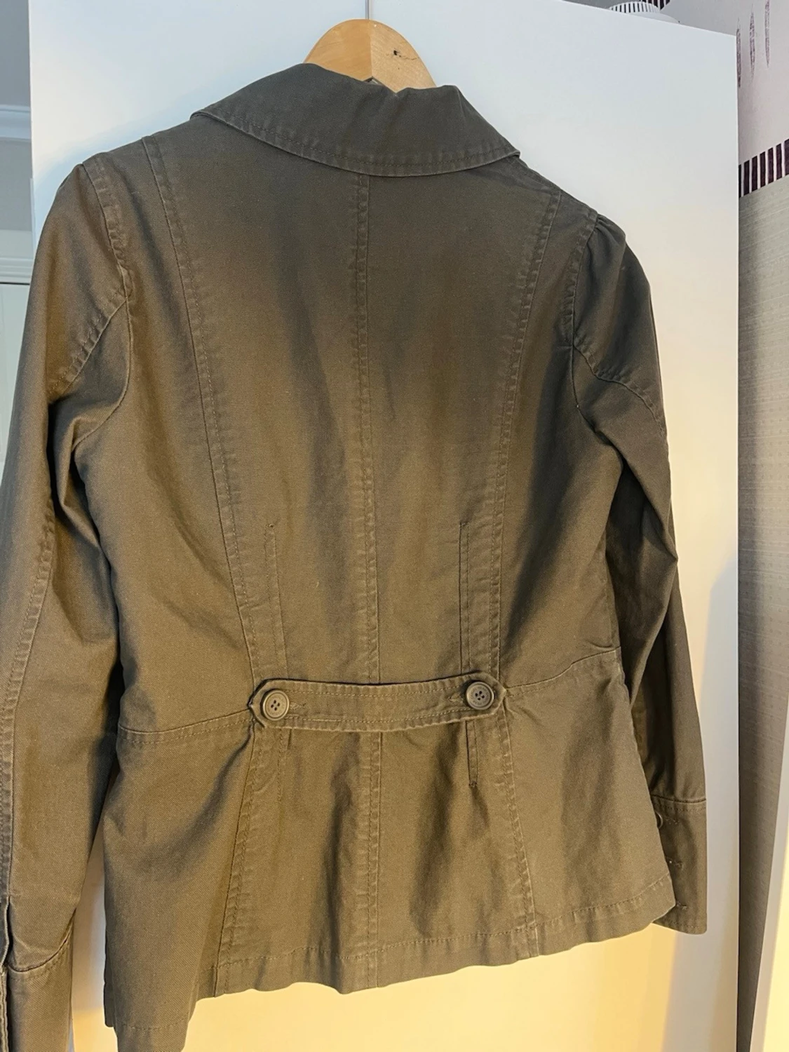 Olivgrön jeansjacka med fickor - 5