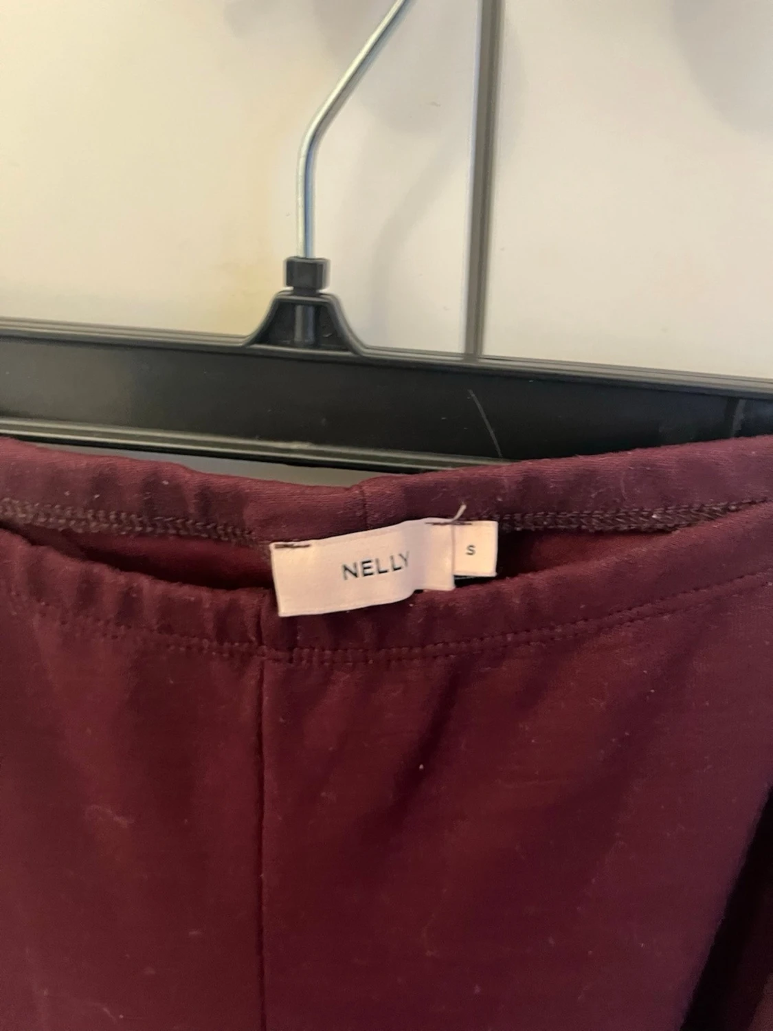 Mörkröda byxor - 2